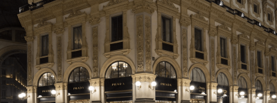 Prada 重组零售网络：关闭米兰盈利最差的一间门店，以4000万欧元出售